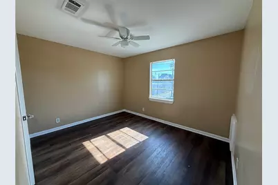 5225 Avenue R 1/2 #5, Galveston, TX 77550 - Photo 8