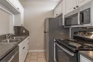 1616 Avenue N, Huntsville, TX 77340 - Photo 6