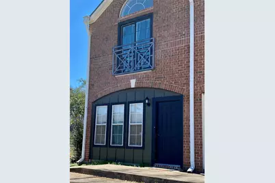 1616 Avenue N #1, Huntsville, TX 77340 - Photo 1