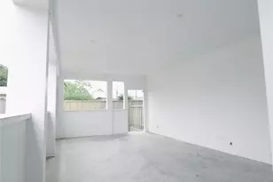 1013 10th St, Galveston, TX 77550 - Photo 30