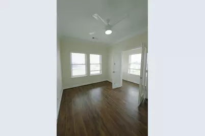 1013 10th Street #B, Galveston, TX 77550 - Photo 22