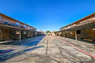 7902 Prestwood Dr, Houston, TX 77036 - Photo 2