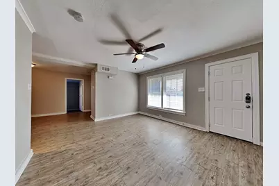 403 E Standifer Street #A, McKinney, TX 75069 - Photo 4