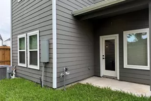 11321 Stonework Grv Ln, Houston, TX 77076 - Photo 16