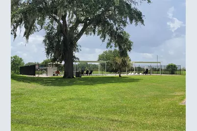 000 Apache Trail, Angleton, TX 77515 - Photo 4