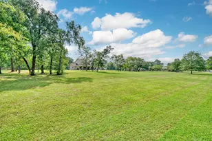 26 Woodland Hills Dr, Huntsville, TX 77320 - Photo 4