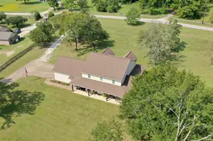 26 Woodland Hills Dr, Huntsville, TX 77320 - Photo 48
