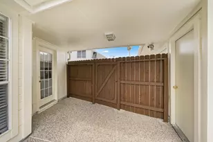 19722 Knightsridge Ln, Houston, TX 77094 - Photo 32