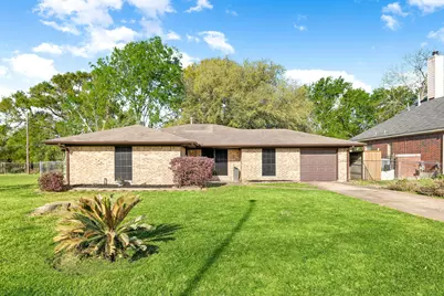 6515 Ashton Street, Houston, TX 77091 - Photo 1