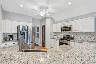 13906 Aspen Knoll Ct, Houston, TX 77059 - Photo 10