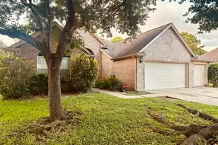 11405 White Forge Ct, Sugar Land, TX 77498 - Photo 2