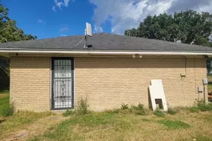 8002 County Rd 172, Alvin, TX 77511 - Photo 6