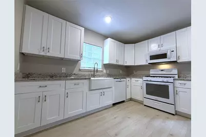 1702 Studewood Street, Houston, TX 77009 - Photo 2