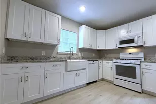 1702 Studewood St, Houston, TX 77009 - Photo 2