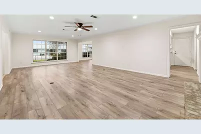 8022 Bayside Boulevard, Beach City, TX 77523 - Photo 6