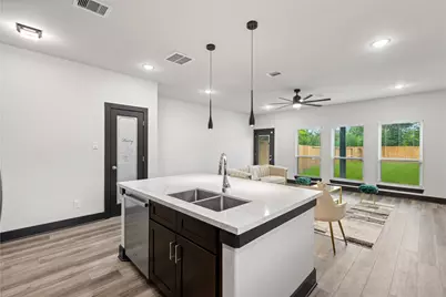 4435 Maggie Street #B, Houston, TX 77051 - Photo 8