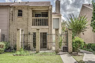 800 Country Pl Dr, Houston, TX 77079 - Photo 32