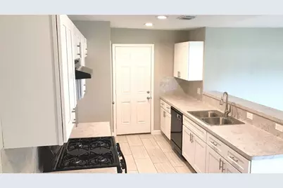 205 Grantham Road, Baytown, TX 77521 - Photo 6