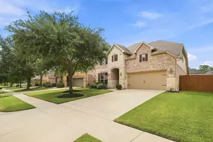 13835 Slate Mountain Ln, Houston, TX 77044 - Photo 2
