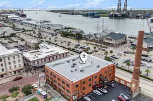 104 Moody Ave, Galveston, TX 77550 - Photo 4