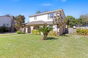 13910 Ella Lee Ln, Houston, TX 77077 - Photo 2