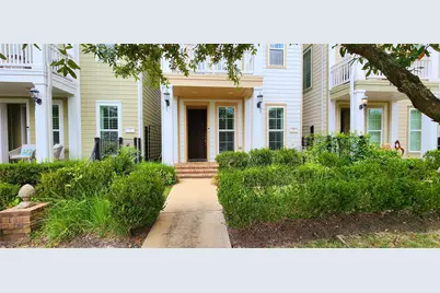 11 Rafters Row, The Woodlands, TX 77380 - Photo 2