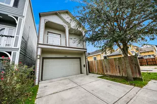 1320 Dorothy St, Houston, TX 77008 - Photo 2