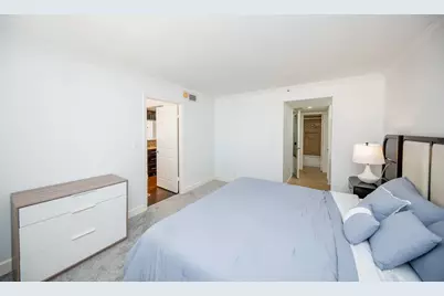 3525 Sage Road #710, Houston, TX 77056 - Photo 18