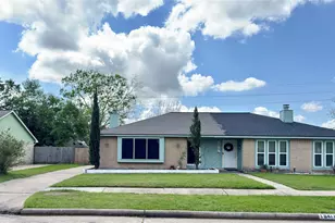16411 Meadowbrook Farm Rd, Houston, TX 77082 - Photo 1