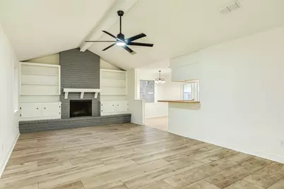 112 Pine St, Lake Jackson, TX 77566 - Photo 8