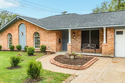 112 Pine St, Lake Jackson, TX 77566 - Photo 4