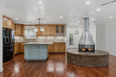 1320 Woodvine Drive, Houston, TX 77055 - Photo 12