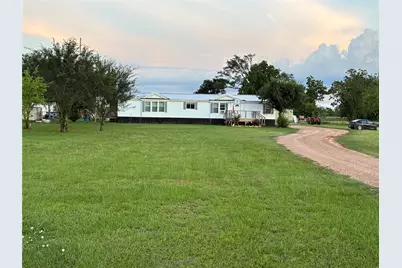 10507 E 159 Highway E, Bellville, TX 77418 - Photo 2