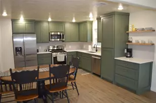 237 Shawnee Dr, Onalaska, TX 77360 - Photo 2