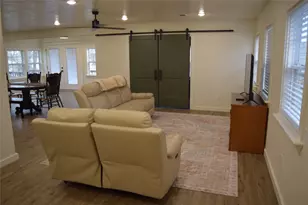 237 Shawnee Dr, Onalaska, TX 77360 - Photo 8