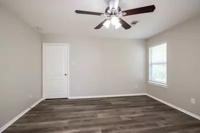 1089 Shadow Glenn Drive, Conroe, TX 77301 - Photo 14