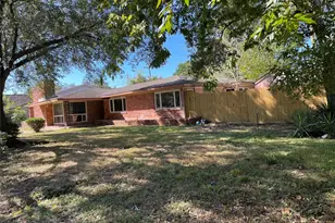 3510 N Braeswood Blvd, Houston, TX 77025 - Photo 4