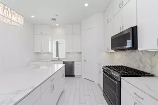 6106 Clarkson Ln, Houston, TX 77055 - Photo 18