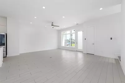 6106 Clarkson Lane #D, Houston, TX 77055 - Photo 12