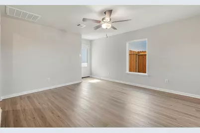 8203 Burnt Orchid Drive, Houston, TX 77016 - Photo 2