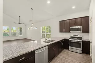 3413 Omega St, Houston, TX 77022 - Photo 12