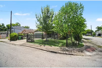 3413 Omega Street, Houston, TX 77022 - Photo 28