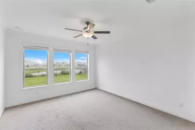 9818 Colonial Downs Drive, Mont Belvieu, TX 77523 - Photo 18