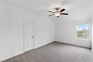 9818 Colonial Downs Dr, Mont Belvieu, TX 77523 - Photo 22