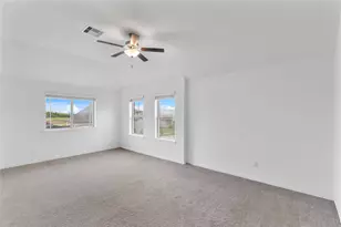 9818 Colonial Downs Dr, Mont Belvieu, TX 77523 - Photo 20