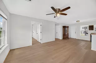 570 Stovall Dr, Palacios, TX 77465 - Photo 20