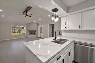 4505 Chaparral Dr, Baytown, TX 77521 - Photo 4