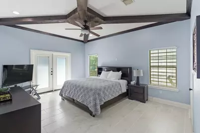 1923 Bittercreek Drive, Houston, TX 77042 - Photo 14