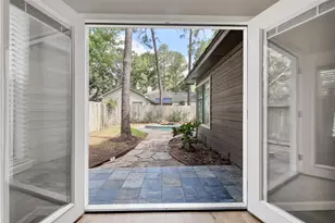 35 Cornerbrook Pl, The Woodlands, TX 77381 - Photo 24