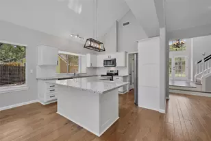 35 Cornerbrook Pl, The Woodlands, TX 77381 - Photo 16